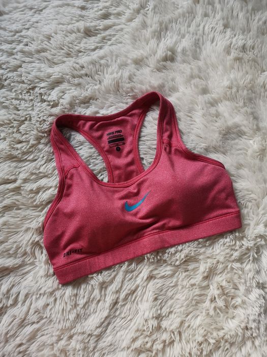 Top sportowy Nike z usztywnieniem