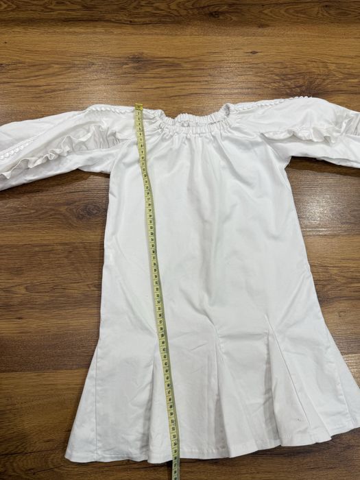 Святкова сукня на дівчинку.