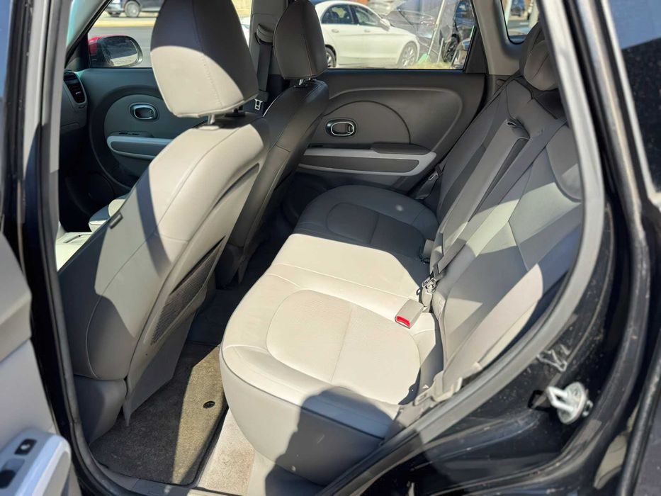 Kia Soul EV+      2018