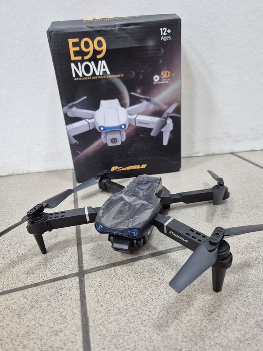 Dron E99 Nova Zabawka z Dwiema bateriami  do latania