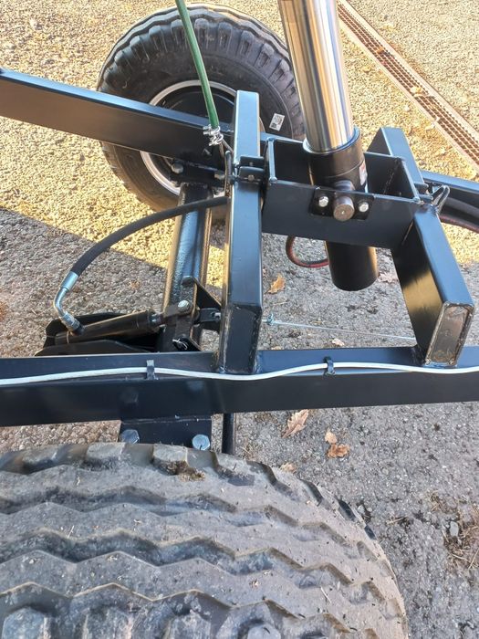 Przyczepa jedno osiowa z kiprem