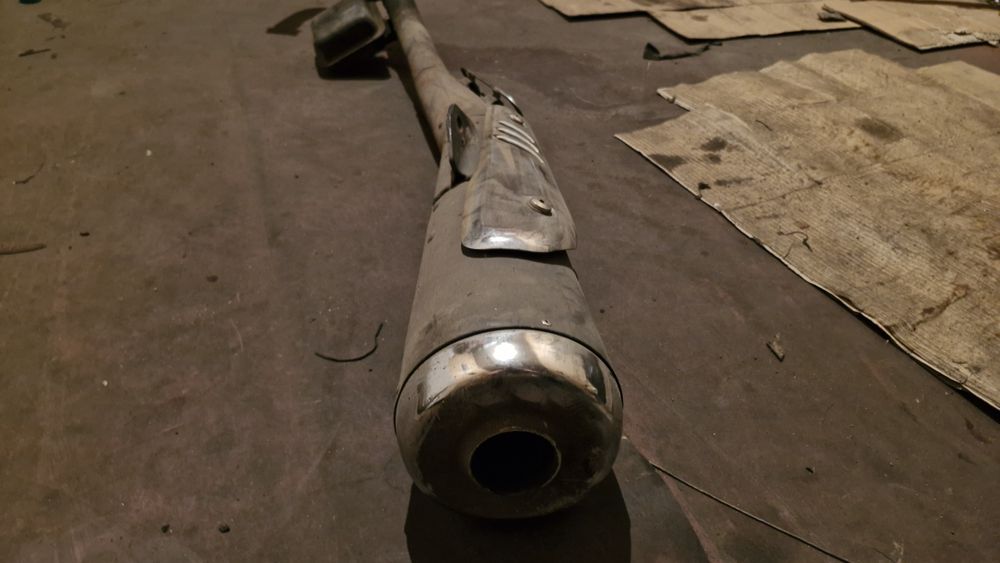 Выхлопная труба на bajaj v15