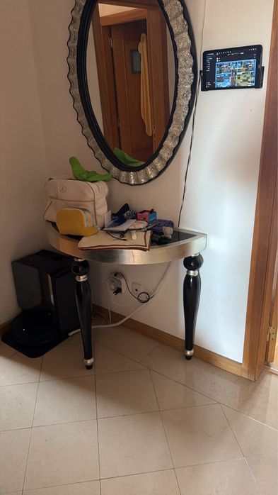 Consola e espelho
