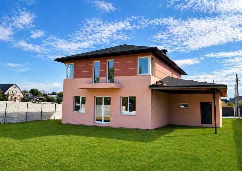 Продам Дом ,ул. Кролевецкая,м.Киевская, 234м2 (код 5556)