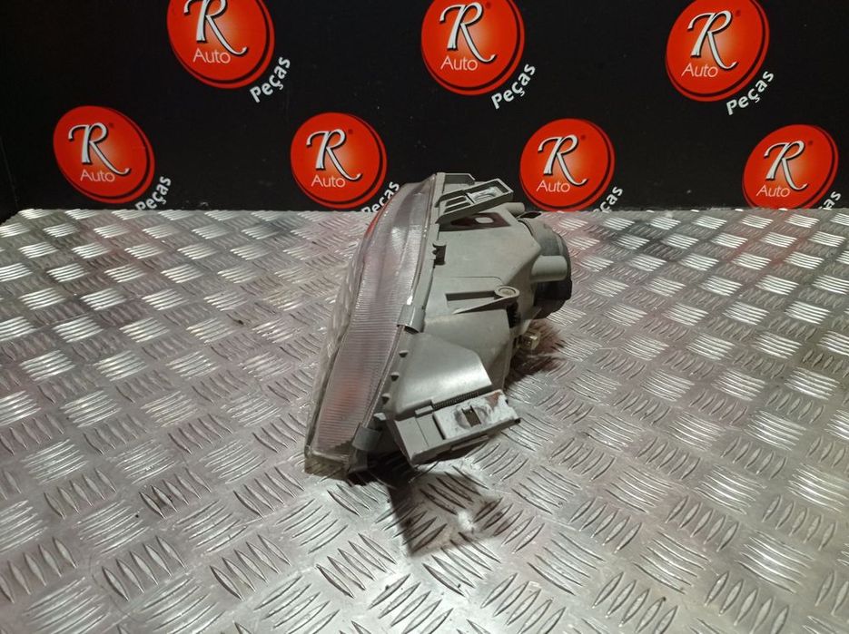 Ótica Dto Fiat Punto (176_)