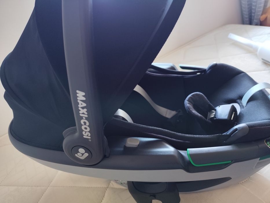 Cadeira Auto Coral 360º i-Size da Maxi Cosi