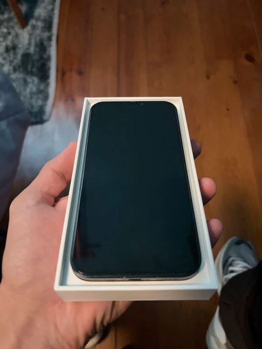 iPhone 12 128GB Preto com Caixa e Capa MagSafe
