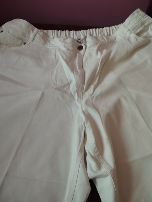 Spodnie białe 92 cm dlugosci