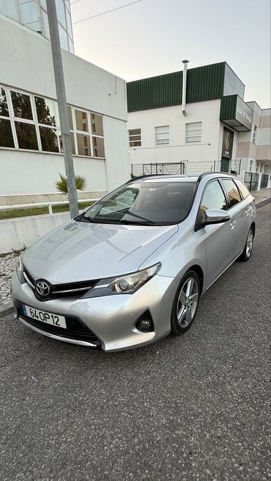Toyota Auris Touring Sports 1.4 D-4D | 2014 |