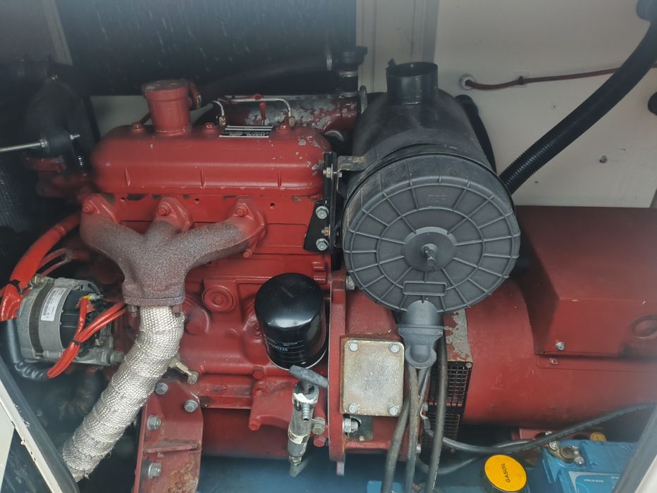 Дизельний генератор 24 kw 30 kva