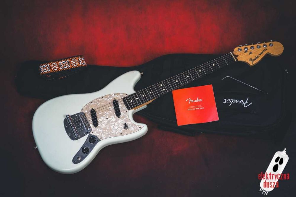 Fender Mustang American Performer Sonic Blue 2021