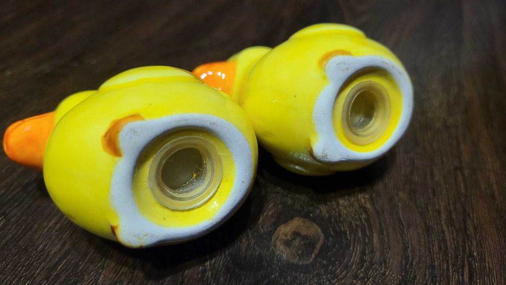 Керамічні набори для солі та перцю з підставкою