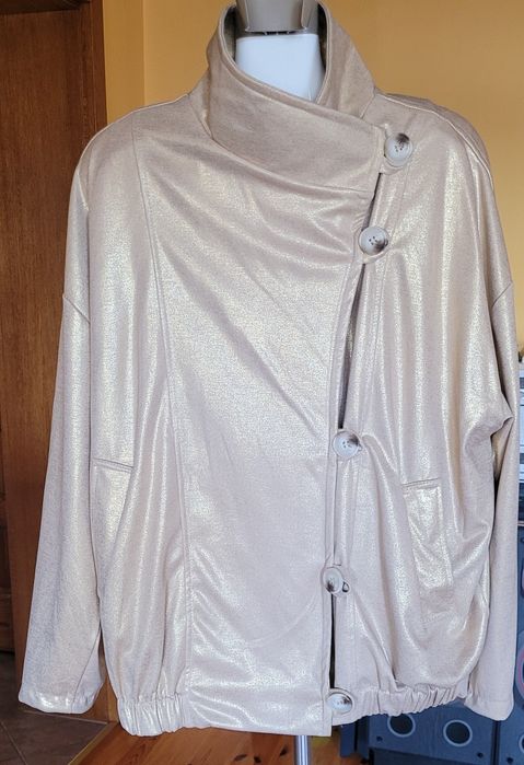 Włoska kurtka firmy New Collection