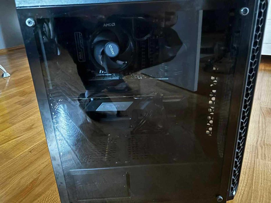 komputer r5 2600 gtx 1660S OC dwa monitory