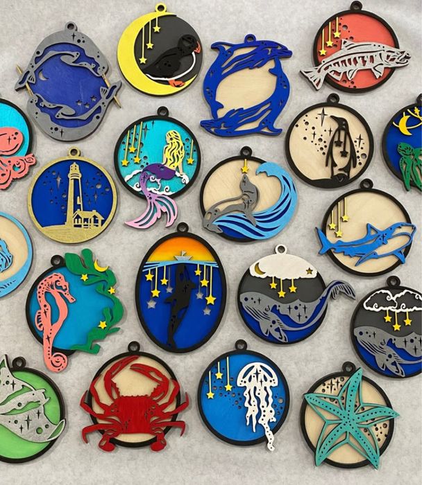 Лазерна різка - фанери, двп, хдф, акрилу, тканини, шкіри, картону.