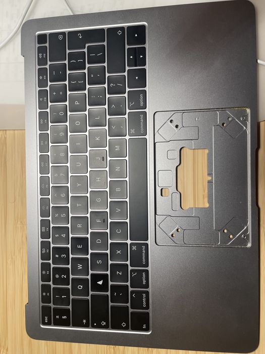 Obudowa / klawiatura MacBook Air 1932