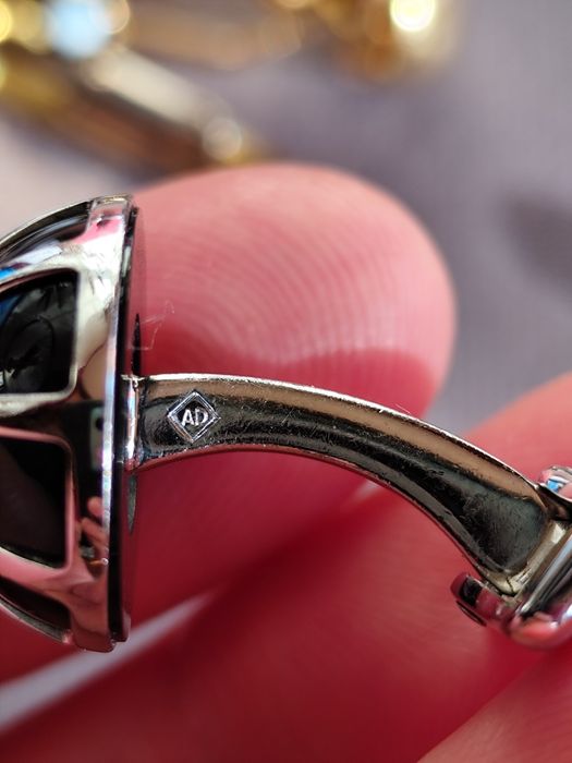 Продам запонки Montblanc