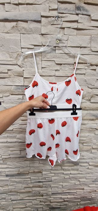 Piżama letnia M w truskawki