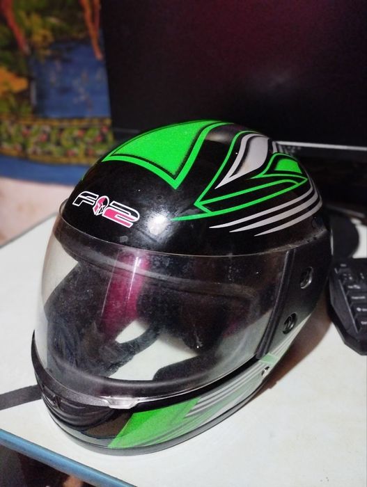 Продам практически новый мото шлем