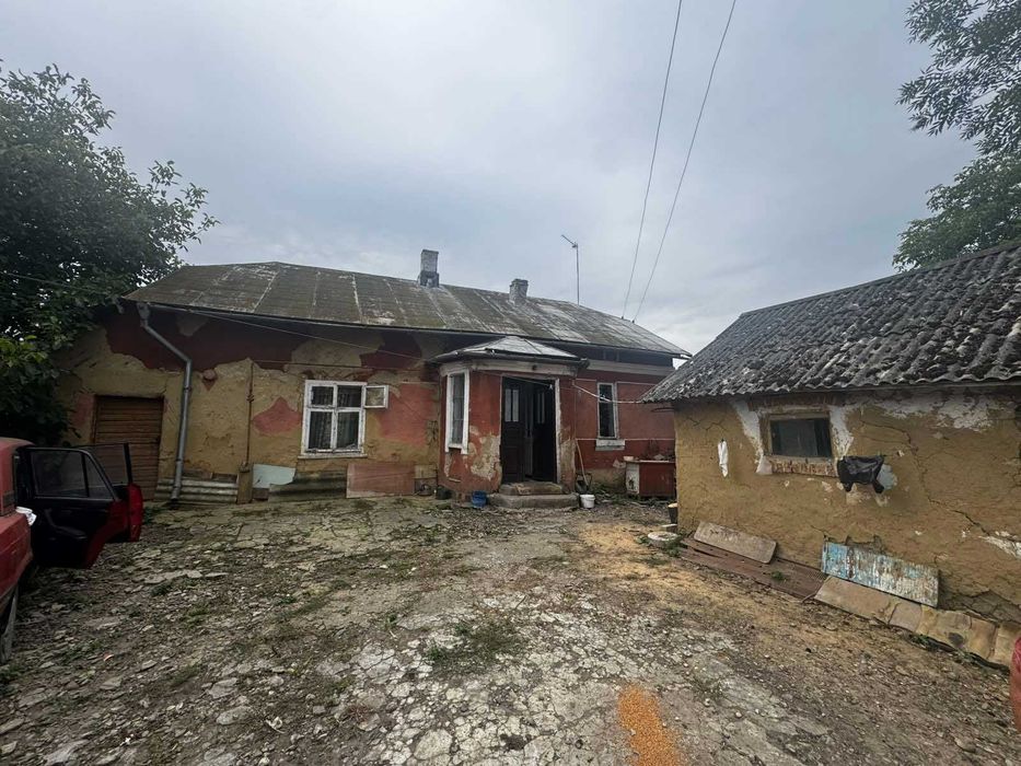 Продаж будинку з земельною ділянкою Львівська область, с. Завидовичі