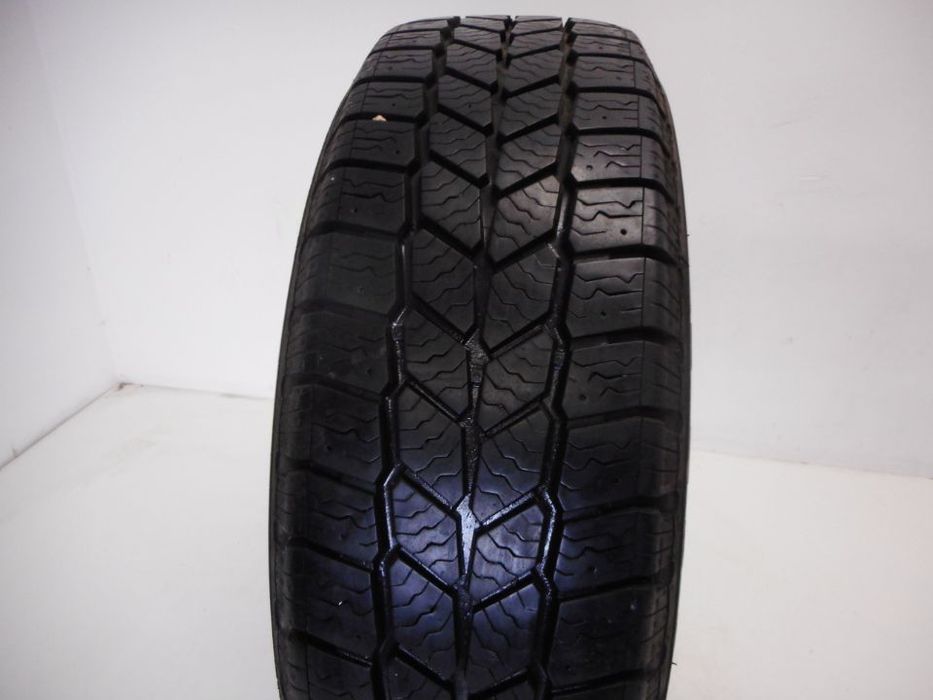 215/65 R16C Goodyear Cargo Ultra Grip