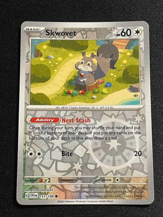 Carta Pokémon Skwovet 151/198 Scarlet & Violet