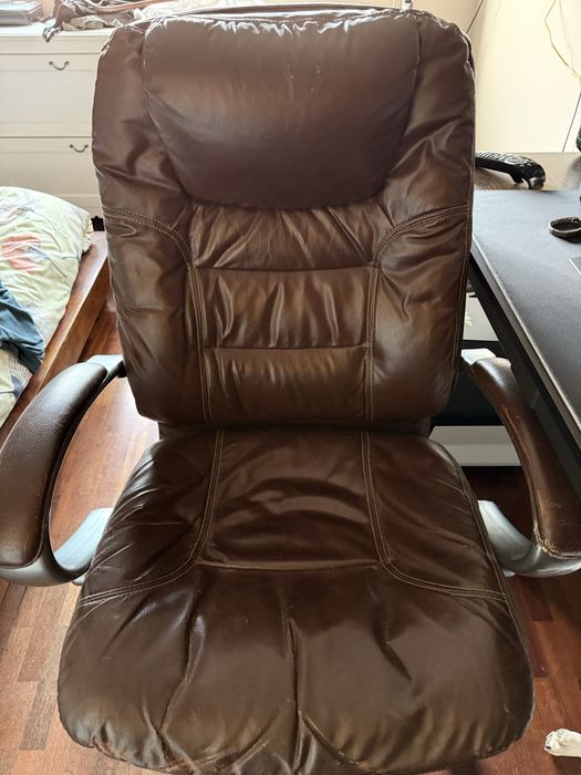 Cadeira escritorio pele