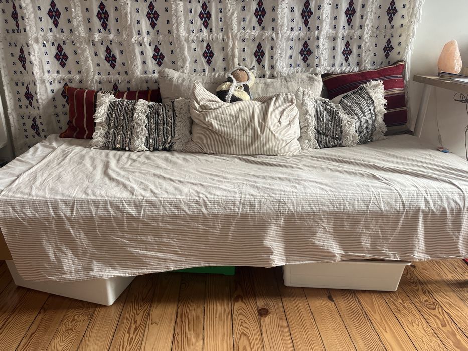 Cama + colchao de Solteiro IKEA