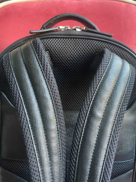 Mochila MONTBLANC PELE PRETA - CAMOUFLAGE GREY