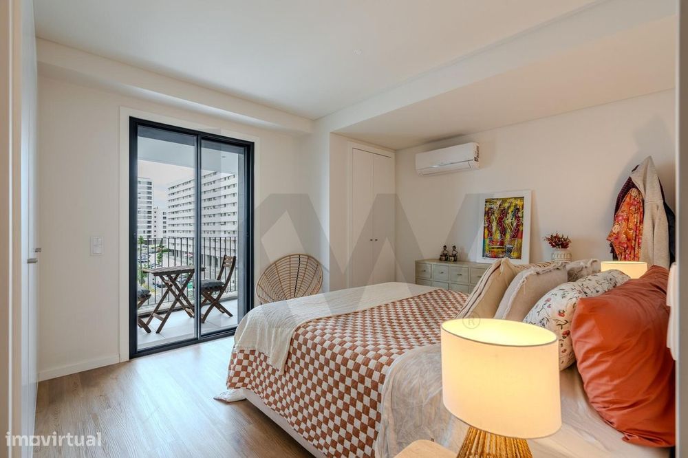 T2 para Arrendar no Avenida Altear | Piscina no Rooftop · Garagem com