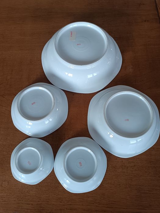 Porcelanowe srebrzone salaterki