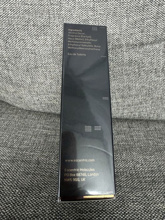 Escentric Molecules Molecule 01 + Patchouli