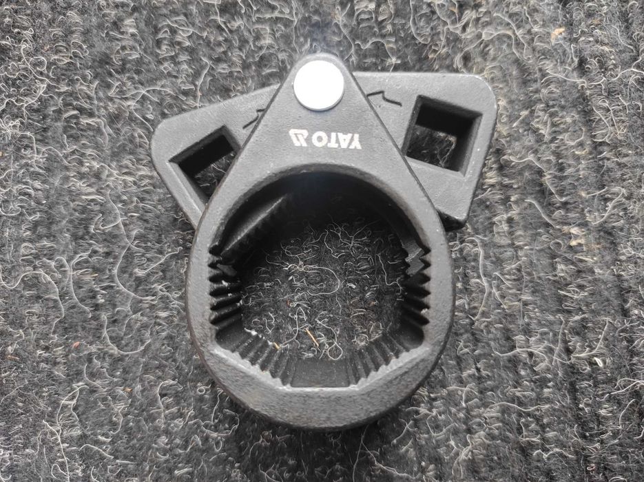 Зйомник рульових або кермових тяг