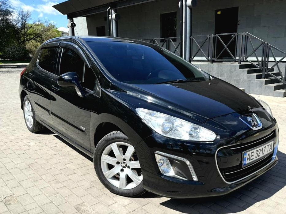2012 нефарб Peugeot 308 АКП