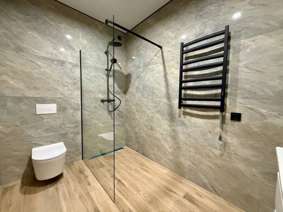 Сучасний будинок з ремонтом у Дмитрівці