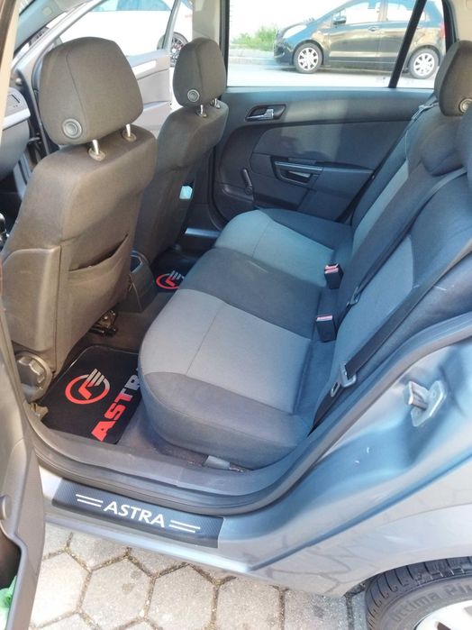 Opel Astra H Caravan