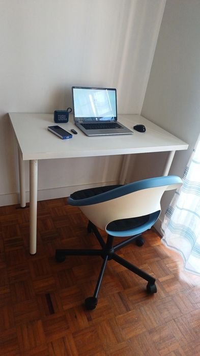 Mesa + cadeira ajustável