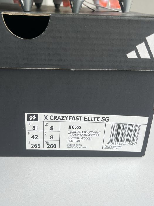 Żółte korki adidas