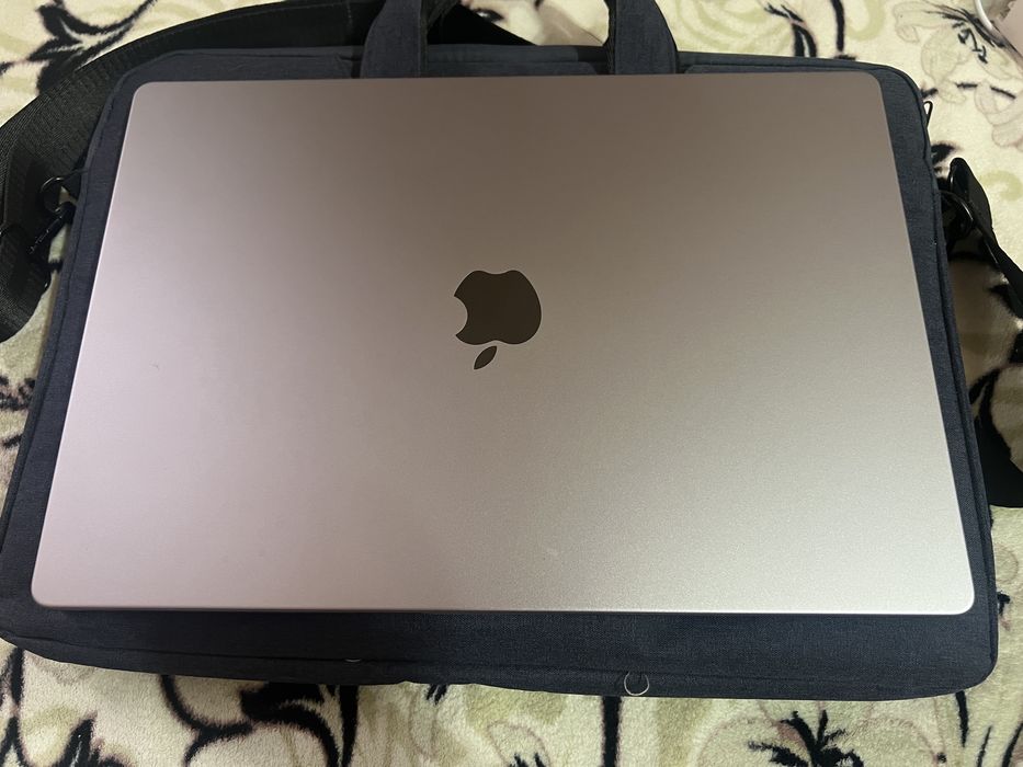 Macbook Pro 16" M1 Max | 32Gb RAM | 1tb SSD