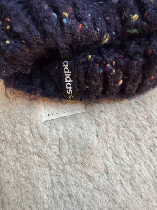 Czapka Adidas  z pomponem