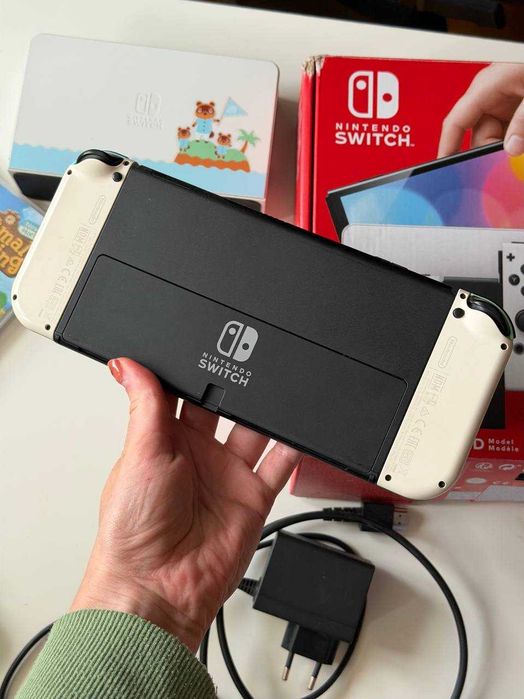 Nintendo Switch 32GB Special Animal Crossing: New Horizons Edition