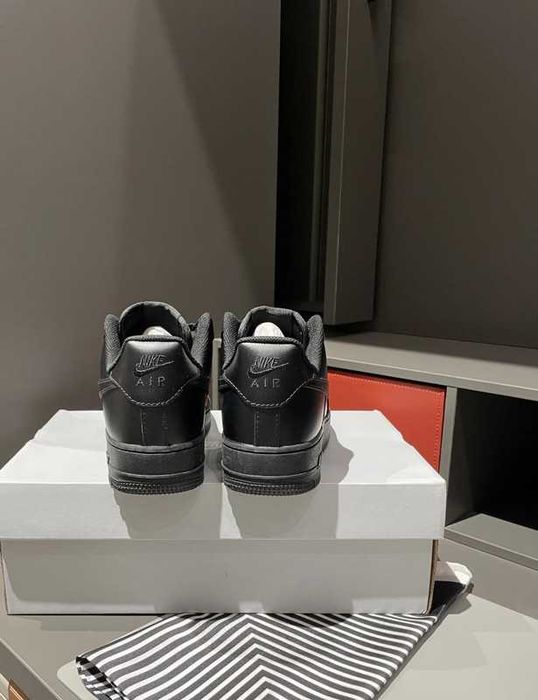 Nike Air Force 1 Black 37.5