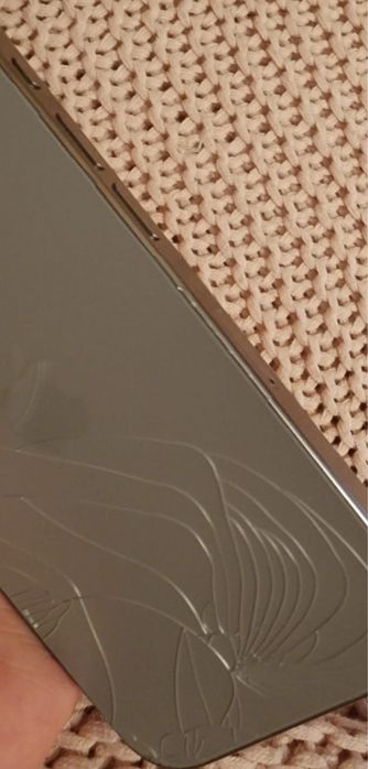 Iphone 15 pro 128 gb tytan naturlany zbita tylna szybka działa