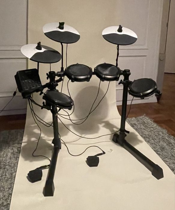 Bateria Alesis Debut kit