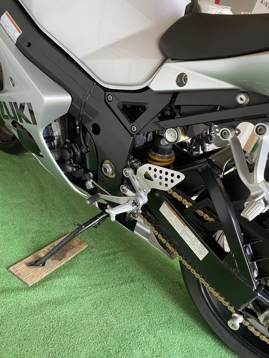 GSXR1000 k4 ( poucos km )