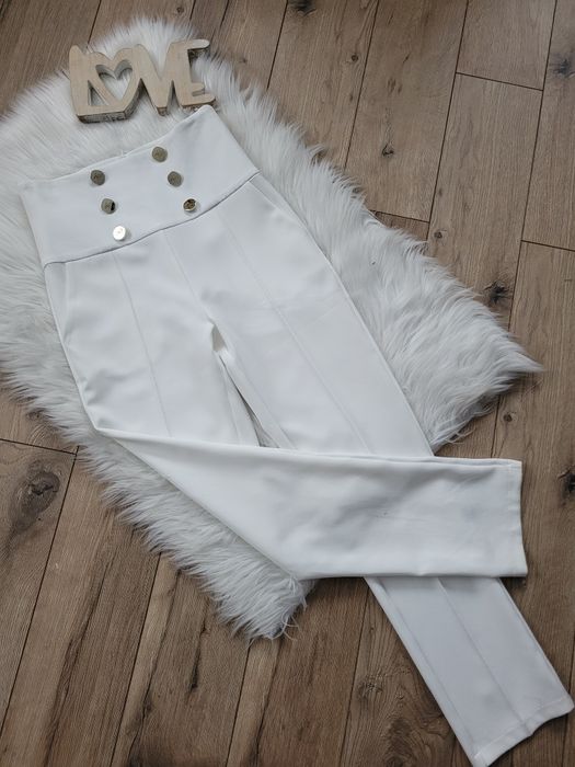 Eleganckie białe spodnie garniturowe Lady Drama