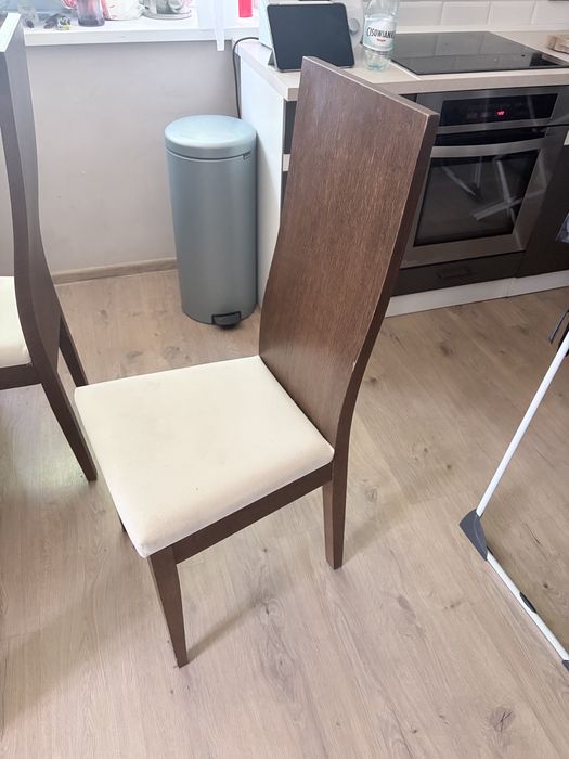 Drewniany solidny stół + 6 krzeseł VOX
