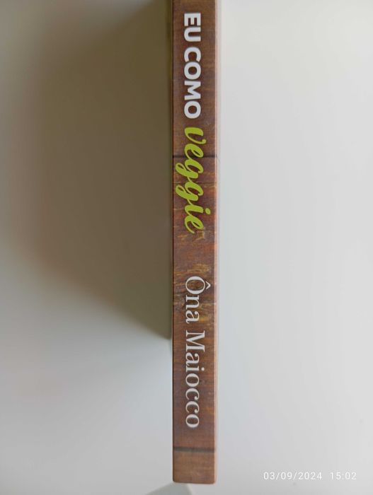 Livro "Eu Como Veggie" (Ôna Maiocco)