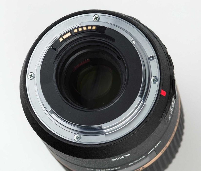 Canon EF/ Tamron 90/2.8 Di MACRO VC USD предметна стоматологія природа