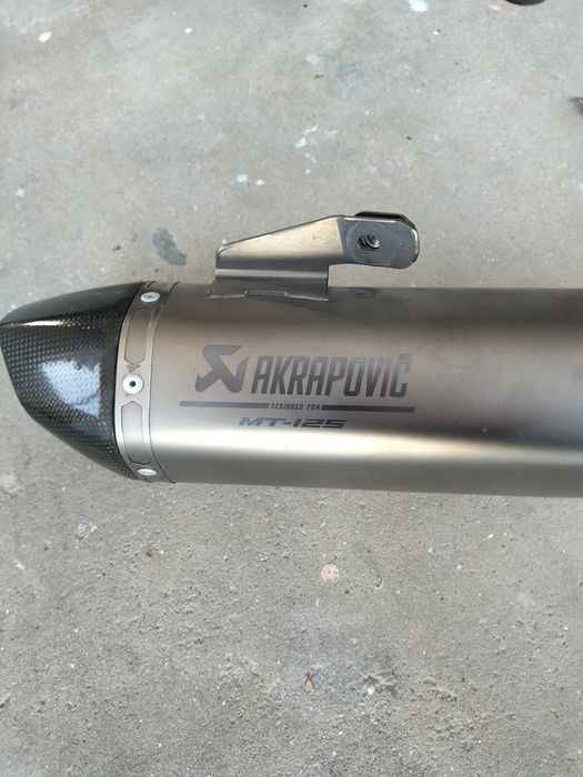 Escape akrapovic MT 125 Yamaha